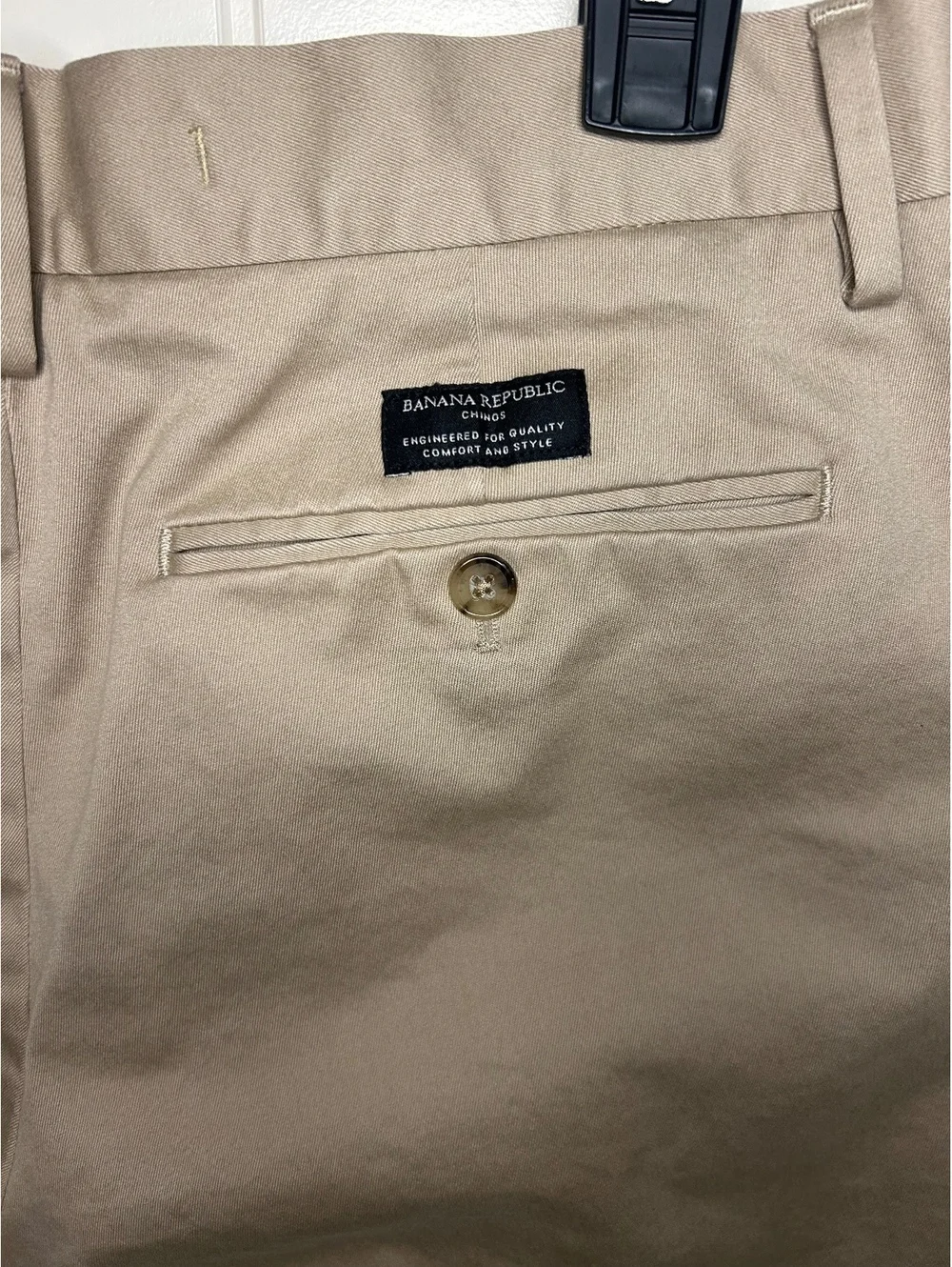BR Khakis pants beige slim 31 x 32 flat front chino